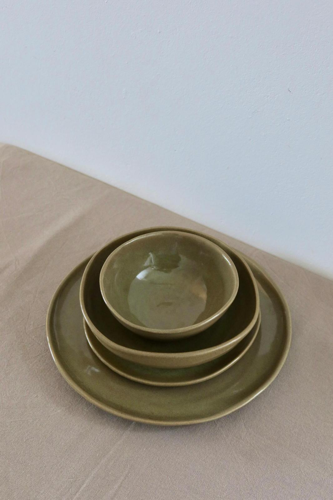 16-teiliges Keramik-Set von Gwen's Pottery, Nordsee Kollektion